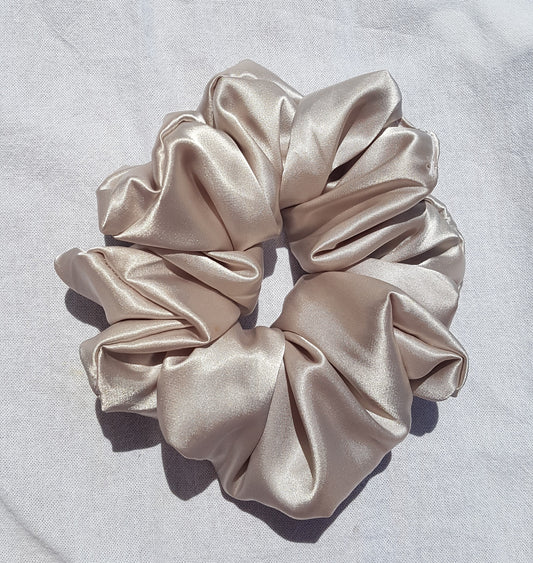 XL IVORY DELUXE SATIN